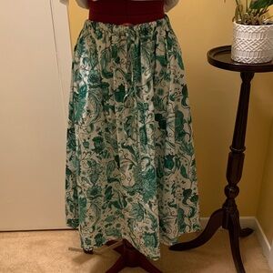 Imperial Skirt w/ botanical print Midi